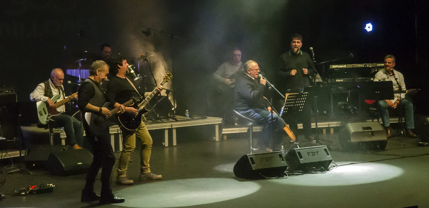 FÉNIX y AMIGOS EN CONCIERTO
